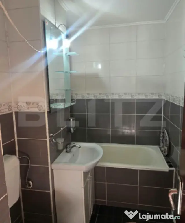 Apartament cu 2 camere de vanzare,52 mp,zona Micro 16. - Satu Mare (Satu-Mare)
