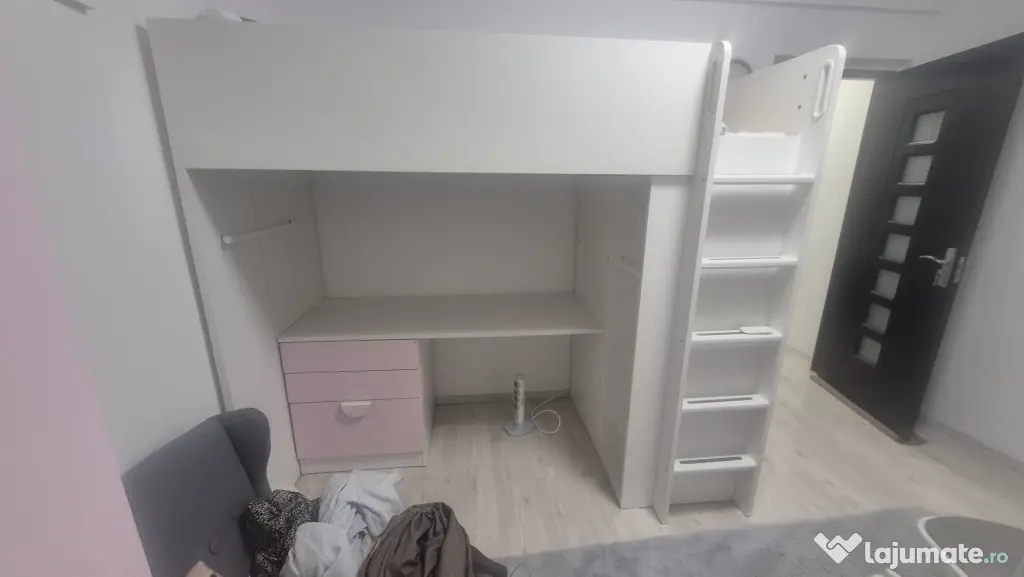 Mobilier dormitor Ikea pentru fete