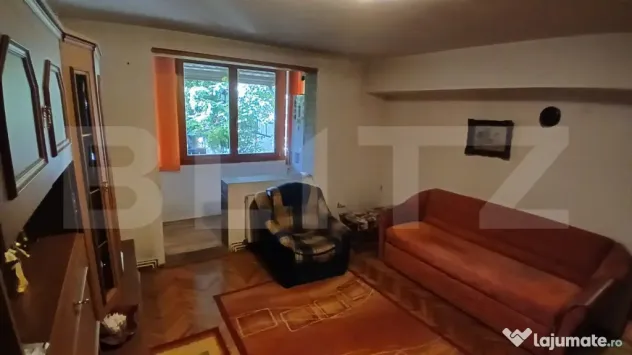 Apartament spațios cu trei camere la parter în zonă centr - Targu Mures (Mures)