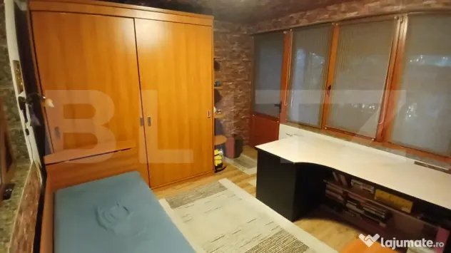 Apartament spațios cu trei camere la parter în zonă centr - Targu Mures (Mures)