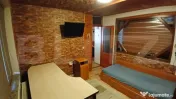 Apartament spațios cu trei camere la parter în zonă centr 