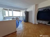 Apartament Central, bloc Casa Cartii 