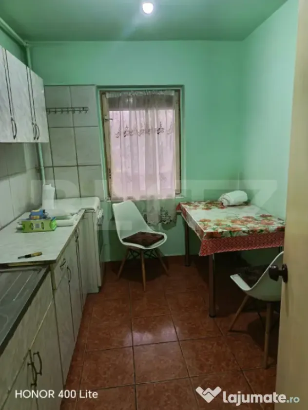 Apartament 4 camere decomandat, separație de gaze, zona Mih - Ploiesti (Prahova)