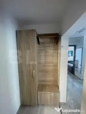 Apartament cu 2 camere, decomandat, la cheie – Piața Măr