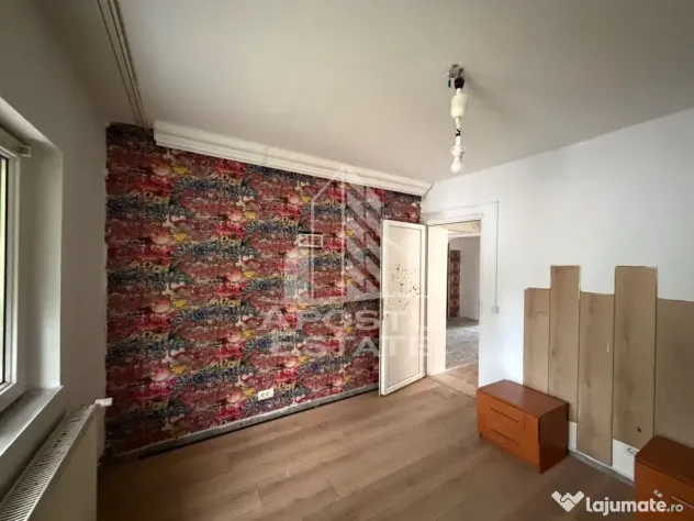 Apartament 3 camere decomandat et.P acces din strada Lipovei Timișoara - Timisoara (Timis)