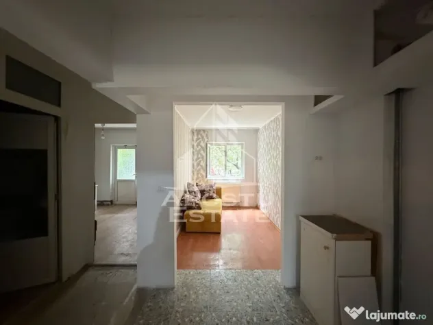 Apartament 3 camere decomandat et.P acces din strada Lipovei Timișoara - Timisoara (Timis)