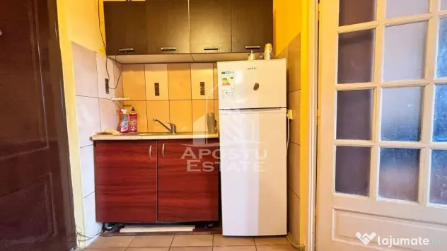 Garsoniera mobilata si utilata de vanzare in zona UMT, Timisoara - Timisoara (Timis)