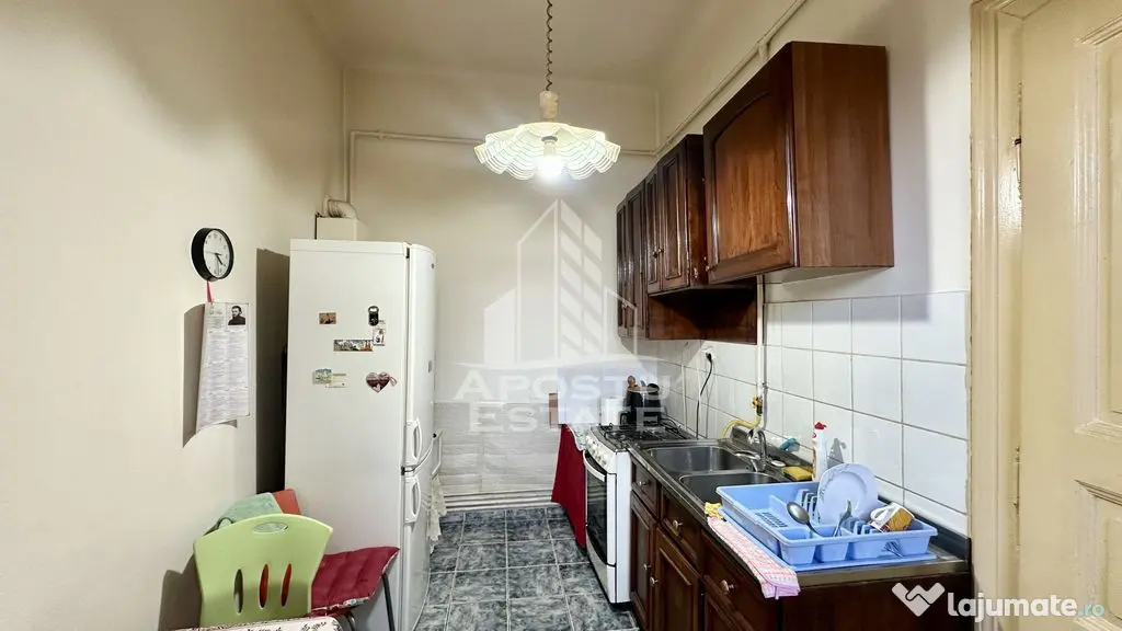 Apartament de vanzare cu 2 camere si boxa, zona Brancoveanu Timisoara - Timisoara (Timis)