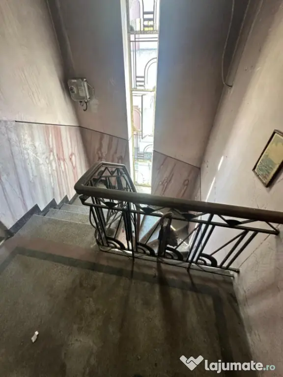 Apartament de vânzare Bulevardul Ferdinand, clădire interb - Constanta (Constanta)