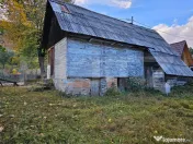 Casă cu teren intravilan de 939 mp, în zonă turistică ?? 