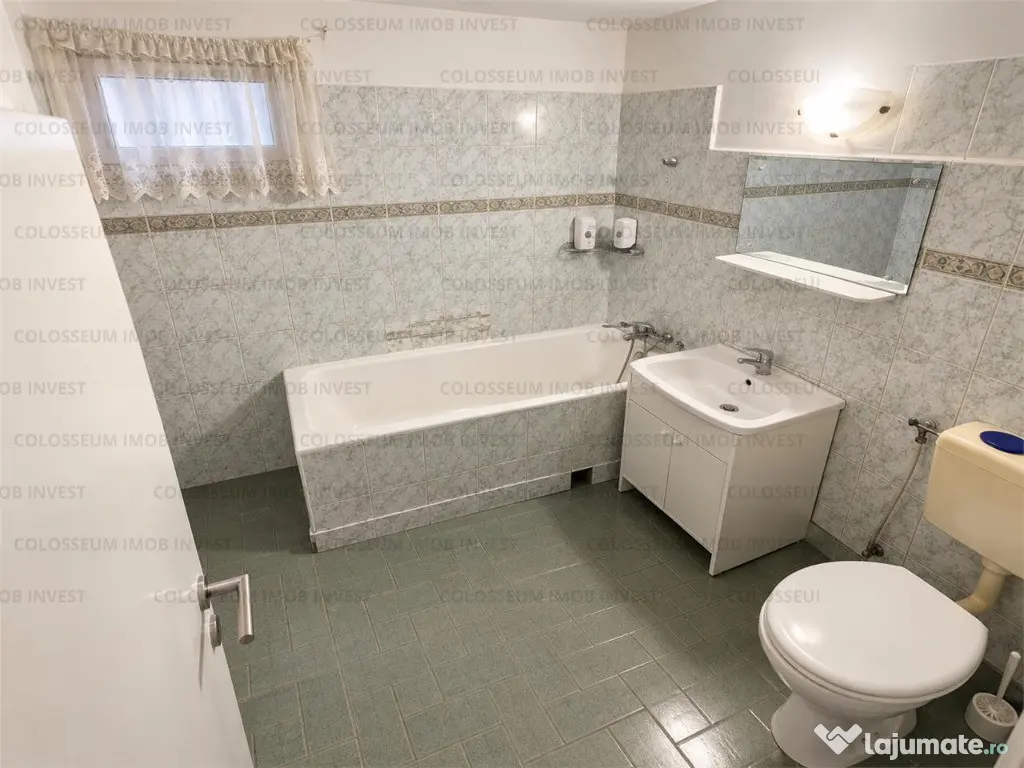 Apartament 3 camere | Semidecomandat | Zona Tractorul - Brasov (Brasov)