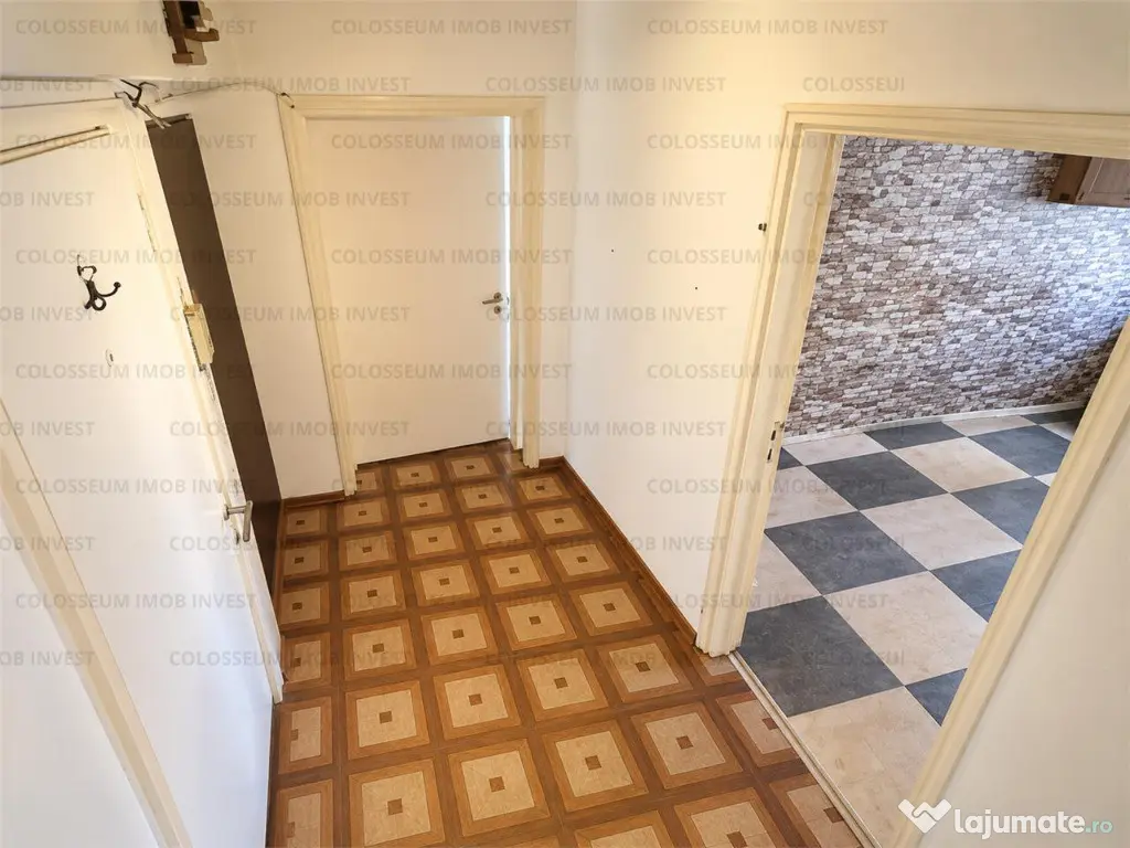Apartament 3 camere | Semidecomandat | Zona Tractorul - Brasov (Brasov)