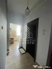 Apartament cu 2 camere de vanzare,decomandat, Zona Aeroport Timisoara 