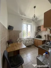 Apartament cu 2 camere de vanzare,decomandat, Zona Aeroport Timisoara 