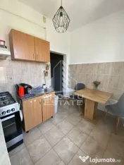Apartament cu 2 camere de vanzare,decomandat, Zona Aeroport Timisoara 