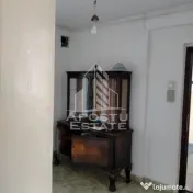 Apartament 3 camere, decomandat cu centrala proprie langa Medicina 