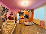 Apartament cu 2 camere, 44mp, etaj 1, anvelopat, zona Garii, Hunedoara 