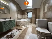 Mansarda inalta cu 2 camere de vanzare, loc de parcare, Dumbravita 