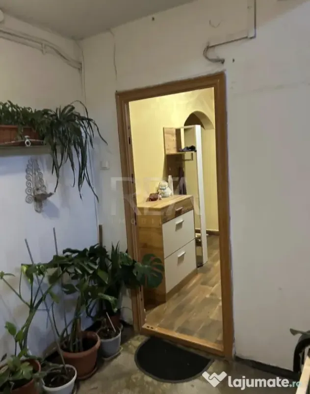 3 camere, 2/4, 73mp, bloc 1986, CENTTALA-Gorjului - Bucuresti (Bucuresti-Ilfov)