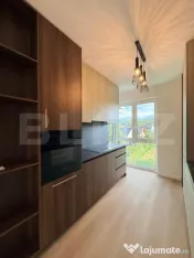 Apartament lux 3 camere, 2 bai, 64 mp, intermediar, parcare, 