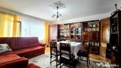Apartament de vanzare cu 3 camere si 2 bai, etaj intermediar, Bucovina 