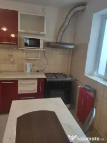 Coleg de apartament 3 camere zona Drumul Taberei