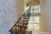 Casa moderna cu 6 camere in Dumbravita 