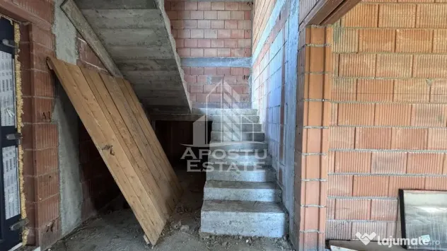 Casa la rosu P+M | Teren 513 mp , Cărpiniș - Carpinis (Timis)