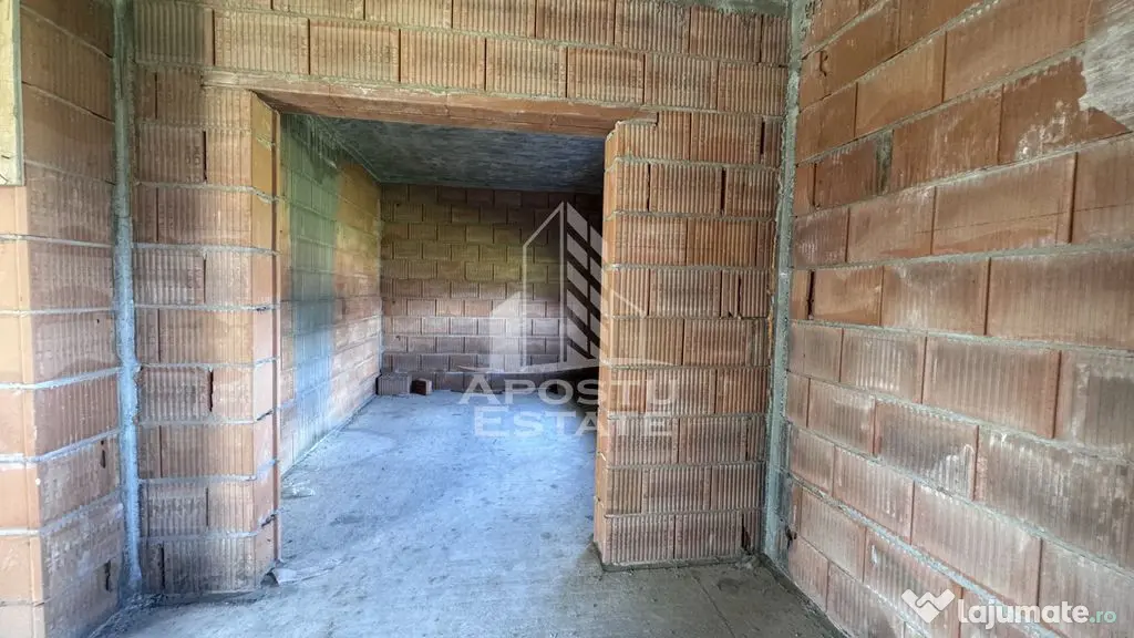 Casa la rosu P+M | Teren 513 mp , Cărpiniș - Carpinis (Timis)