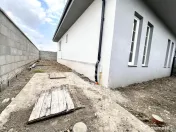 Casa individuala de vanzare pe parter, curte proprie, zona Sanandrei 