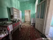 Doua case de vanzare cu 2533 mp teren, localitatea Pesac, Timis 