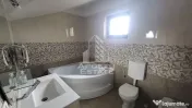 Casa individuala cu 4 camere,3 bai,Sacalaz 