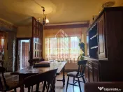 Casa familiala cu spatiu comercial si garaj P+1E+M 720 Mp 