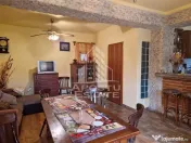 Casa familiala cu spatiu comercial si garaj P+1E+M 720 Mp 