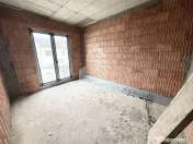 Duplex cu 4 camere, bucatarie separata, toate utilitatile, la asfalt. 