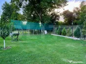 CASĂ RENOVATĂ ȘI COMPLET MOBILATĂ, CU TEREN GENEROS – 