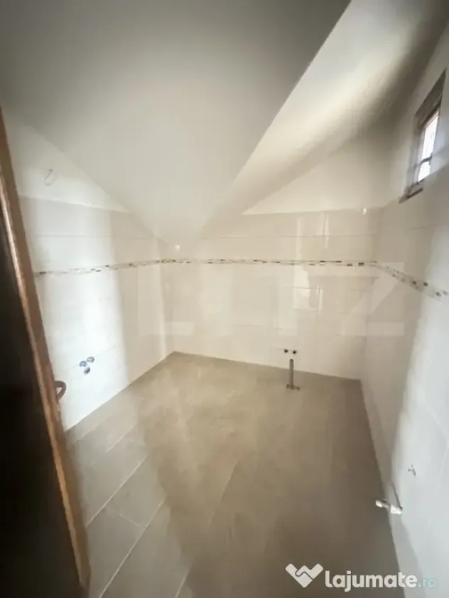 Apartament cu 3 camere, 100 mp, zona Aurel Vlaicu - Satu Mare (Satu-Mare)