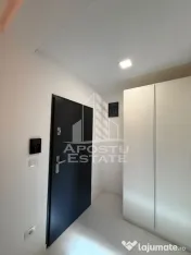 Apartament cu 2 camere de inchiriat-loc de parcare, lux, Dumbravita 