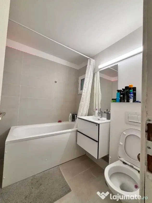 Apartament 3 camere de vanzare str. Mohorului - Bucuresti (Bucuresti-Ilfov)