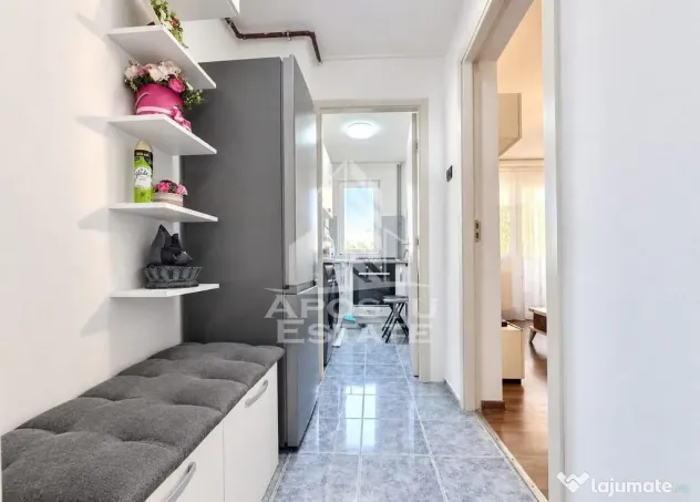 Apartament 3 camere,Zona Vlaicu - Arad (Arad)