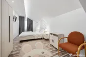 Casa/Vila 4 camere, 6 Vanatori