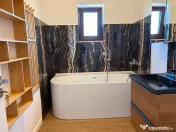 Apartament cu 3 camere de închiriat pe termen lung în zona 