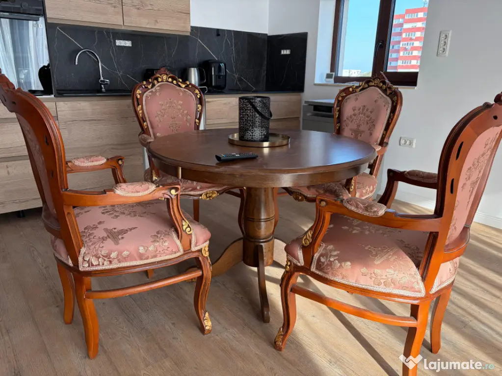 Apartament cu 3 camere de închiriat pe termen lung în zona - Constanta (Constanta)