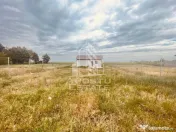 Teren Intravilan cu Constructie Zimandu Nou
