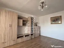 Apartament cu 4 camere de inchiriat in zona Dambovita