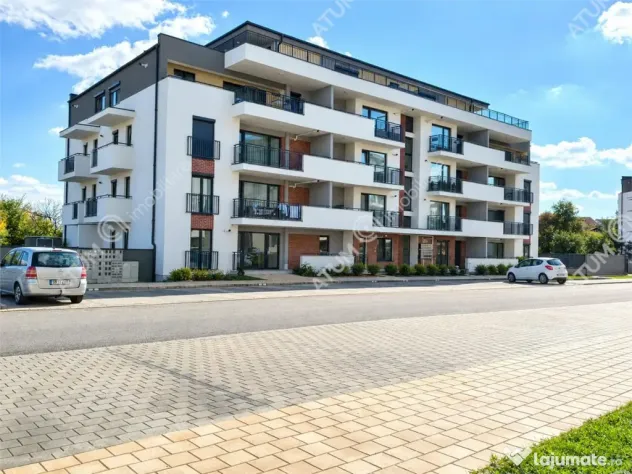 Spatiu comercial de 59 mp cu terasa 55 mp si 2 locuri de par - Sibiu (Sibiu)