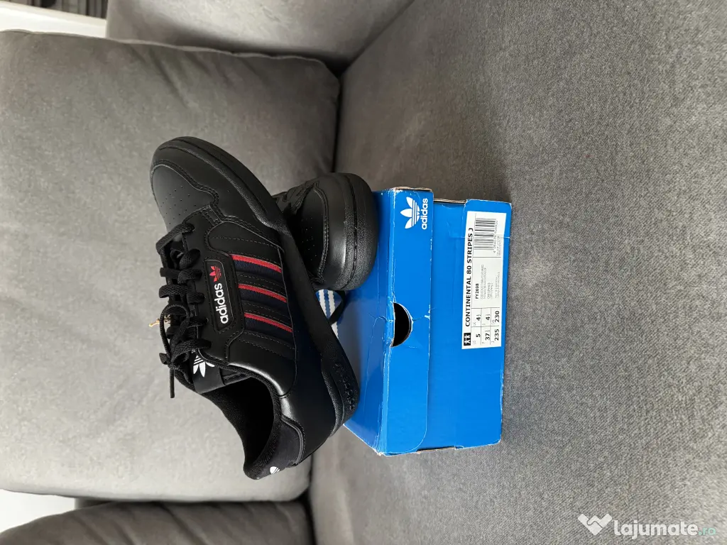 Adidas continental 80