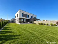 Duplex modern cu 4 camere, 3 bai si teren de 341 mp | Mosnit 
