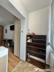 Apartament 1 camera, decomandat, etaj 3, zona Dambovita 