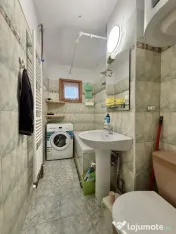 Apartament 1 camera, decomandat, etaj 3, zona Dambovita 
